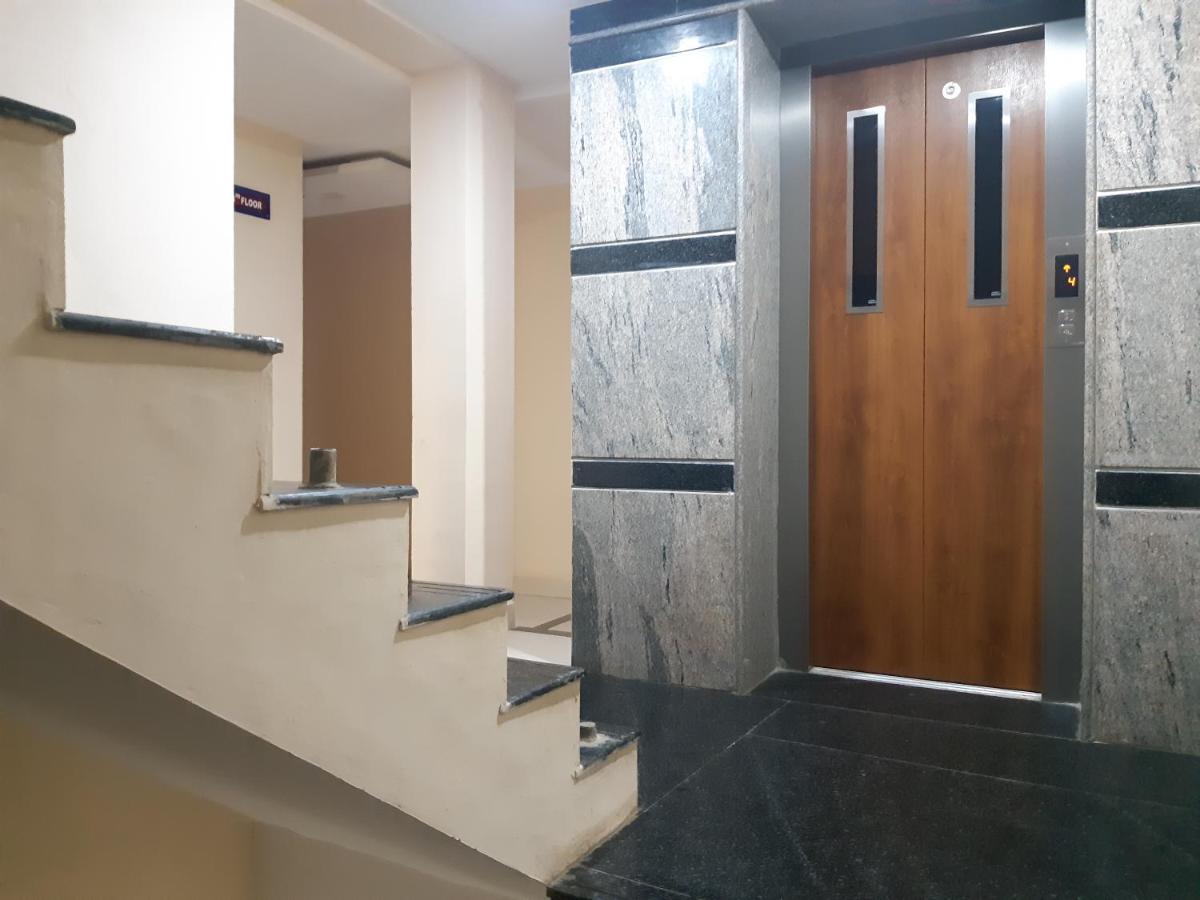 Cnr Residency Hotel Madanapalle Exterior foto