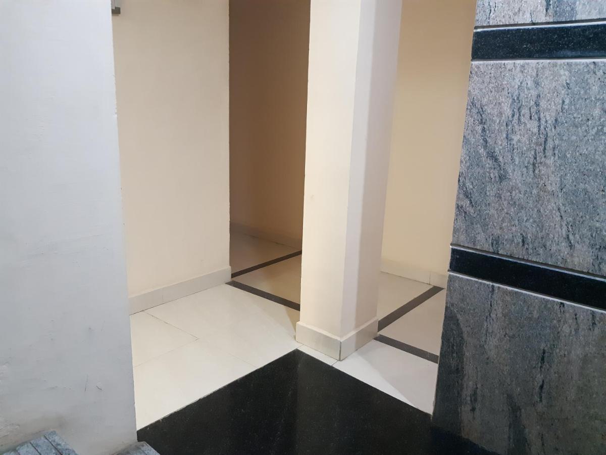 Cnr Residency Hotel Madanapalle Exterior foto